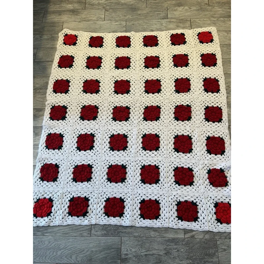 Granny Square‎ Afghan Quilt Blanket 3D Rose Handmade Floral Vintage Cottage core